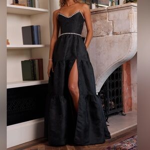 V. Chapman The Vivian Dress in Black